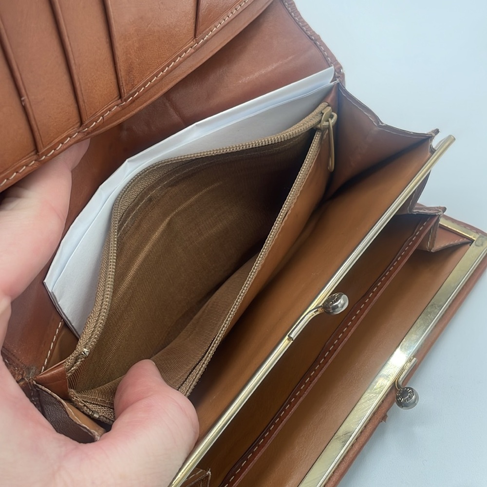 Celine Wallet - Picture 10 of 10